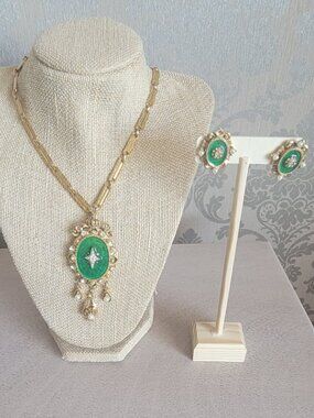 Rare Signed Vintage Florenza Gold Clip Earrings Necklace Set-Green Enamel